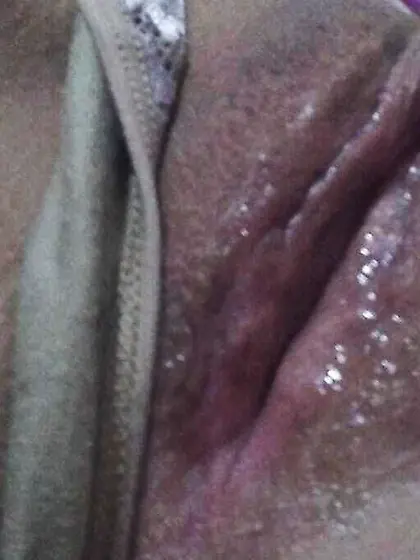 Que alternes su vagina con mi bocaQuiero lamer su