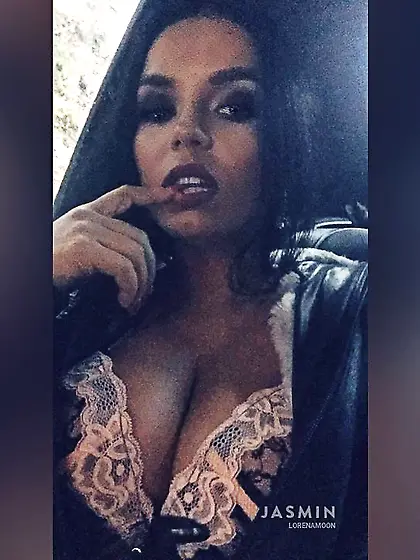 Straight big tits webcam