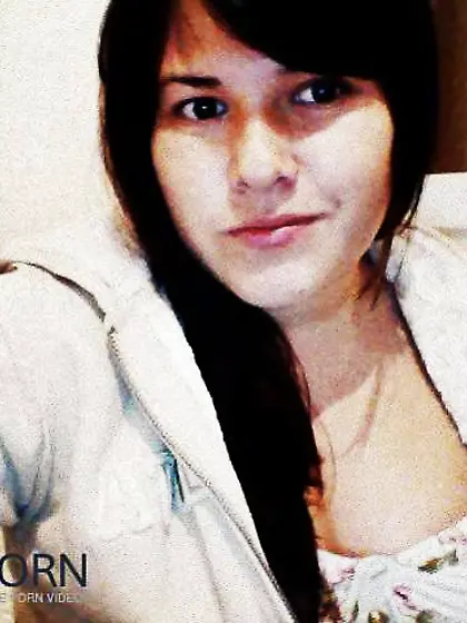 Esta buena esta puta??