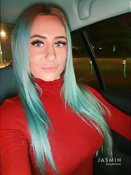 Athletic blue eyes girl