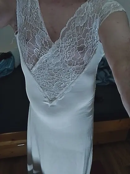 Muž v dámském prádle