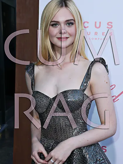 Cum rag Elle Fanning