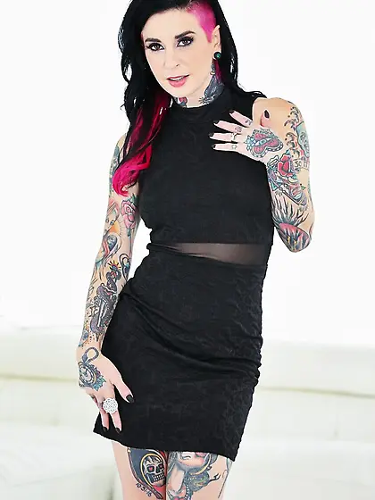 Lovely with pink temple and hair tips seems to be a big fan of t