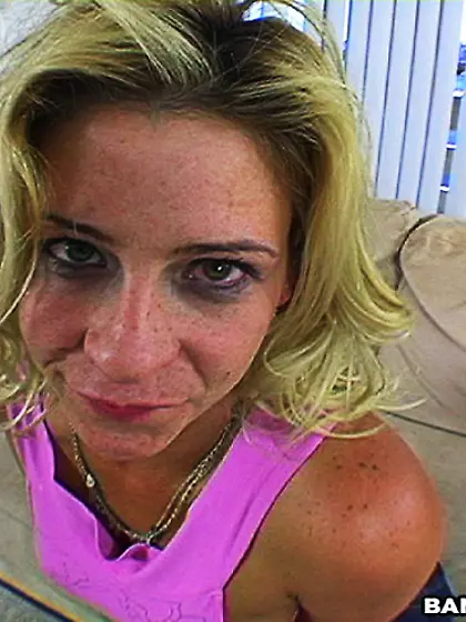 Pics sexy milf laying