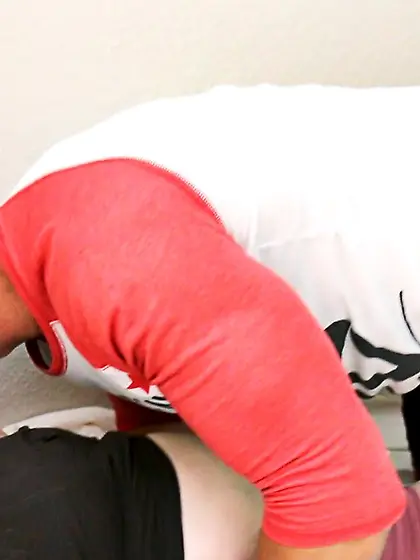 Chiseled boyfriend pounds his chesty chick...