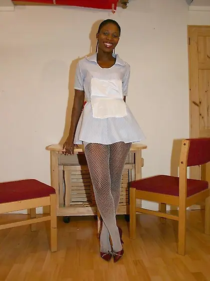 24 yo Brunette Zoe Cum shot