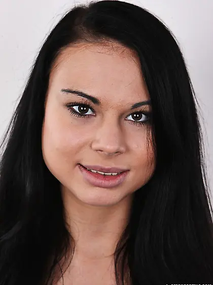 Gorgeous chick slowly naked