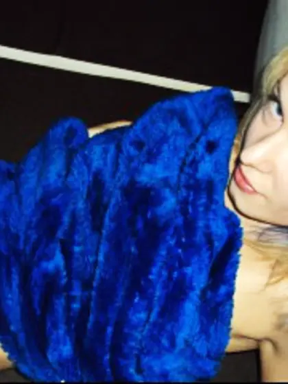 Blonde magiclady25x perform anal