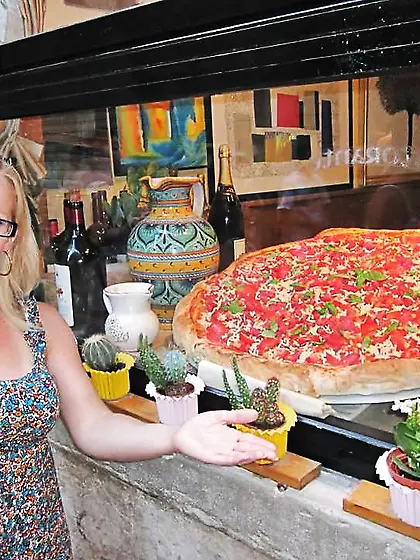 Fat Knocker Towheaded Hotty