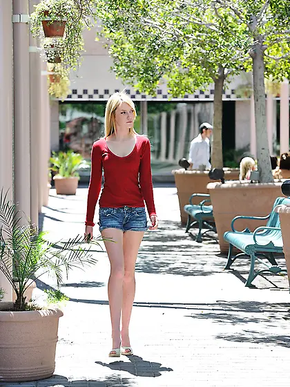 Riley Ray drops down her sexy clothe,  shows her tiny tits and po