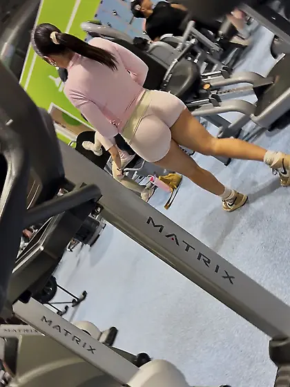 Teen gym chav FAT ASS