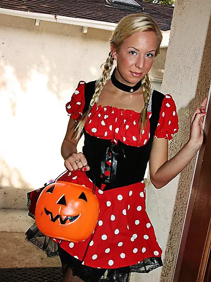Pigtailed blonde Eden Adams shows her bits on Halloween and take