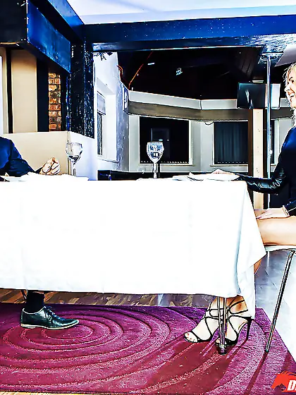 Whore with hungry pussy talked partner into sex with blowjob und