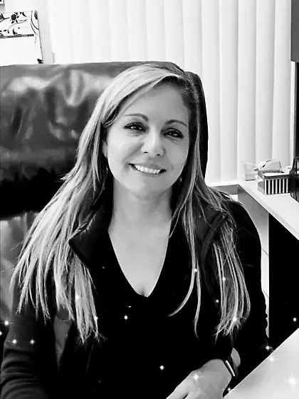 Latina MILF Jackie shows her tits for the guys