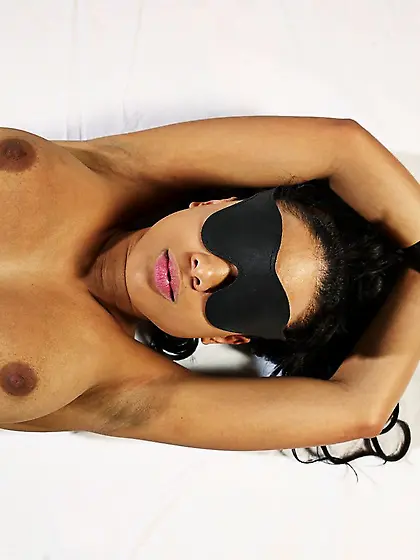 Sexy Brazilian Gabriella is all tied up