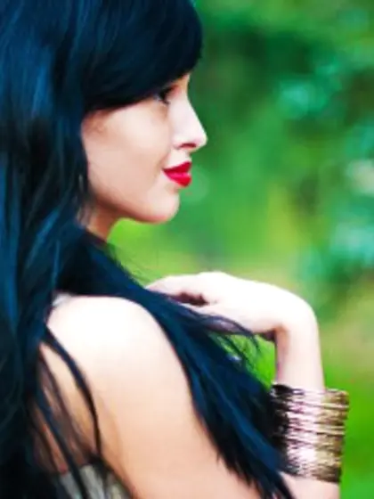 Brunette bigsensuallips perform cameltoe