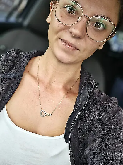 Felicia - pierced german - Deutsche Eheschlampe