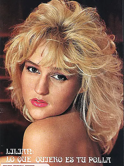 Luscious blonde steaming hot