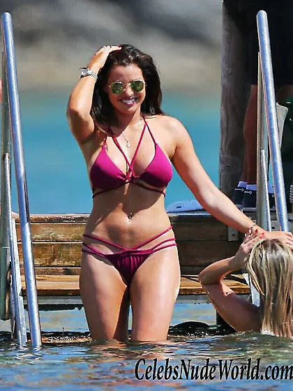 Jessica Wright: Purple Is The Right Color