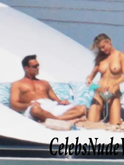 Boobs pics of Joanna Krupa