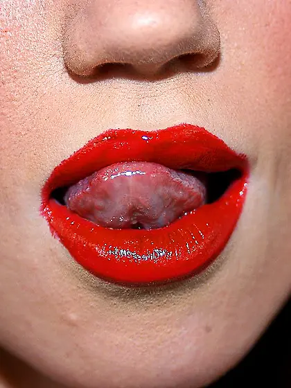 Dirty pornstar Madison Scott with red lipstick is having the fuc