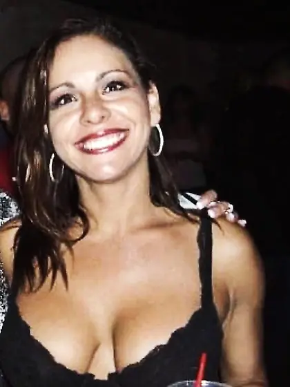 Latina MILF Jackie shows her tits for the guys
