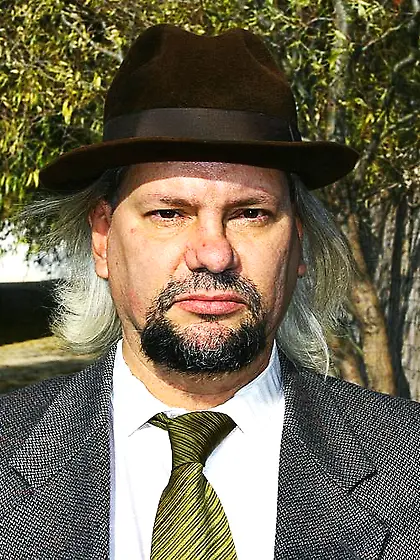 Maya Bee strips her sexy lingerie on the bed and rides a big thr