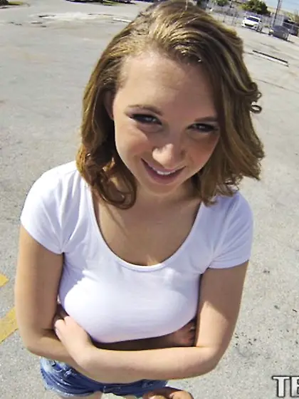 Boobilicious blonde teeny white