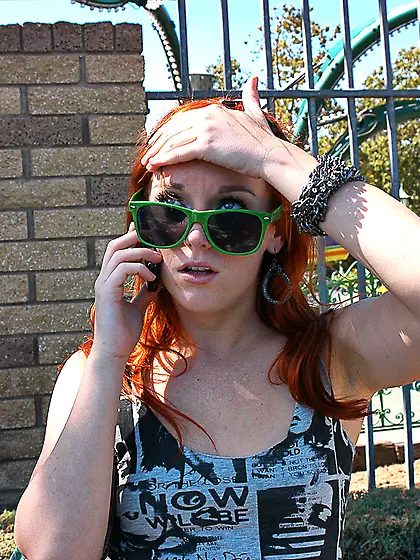 Seductive Kelly Madison and ginger Dani Jensen throw a threesome