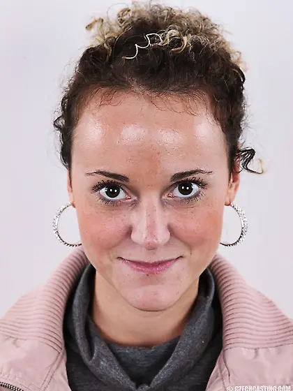 Sweet compact hot vixen