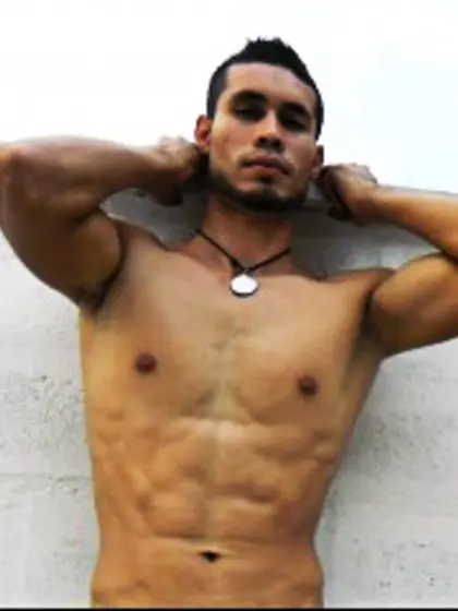 19 yo brunette Deiby.