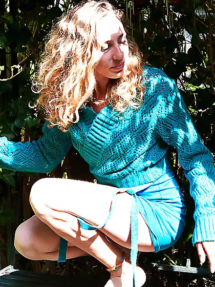 Astonishing blondie is going to showcase that wet opening