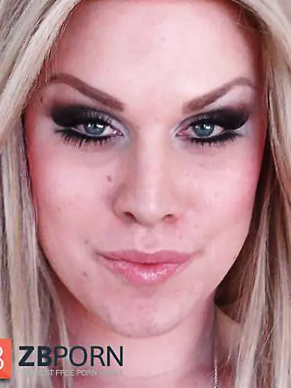She-Male facials