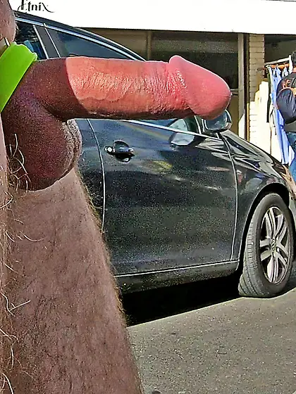 WNBR erection Byron Bay smiles and photos