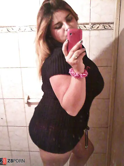 Escarlett Chilena Tetona Non-Naked