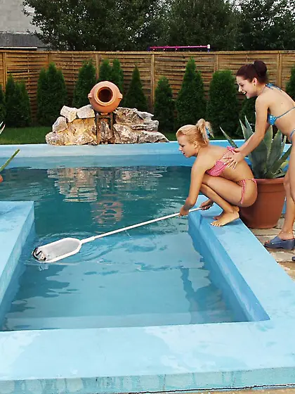 Lesbian Pool Party