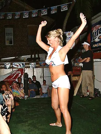 “How I Avoided Blame for Getting Caught Naked”