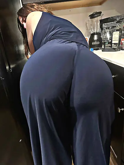 candid - big booty sluts