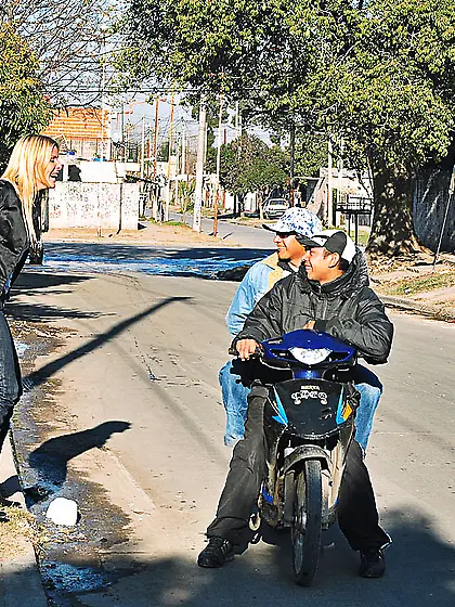 Guys Peeping On A Naughty Couple