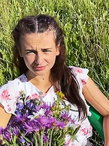 Tanned shaved pussy teen roughly fucked outdoor