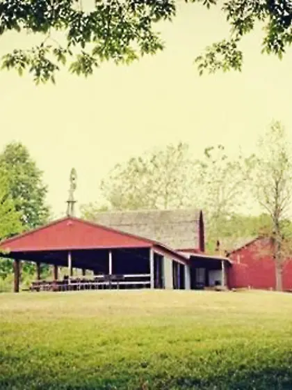 Lovers Secretly Kiss