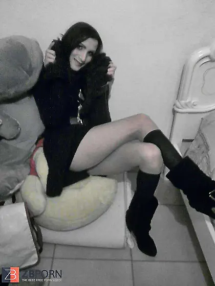 Luxurious Italian: Daniela part