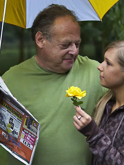 Big old bloke scores with beddable blonde...