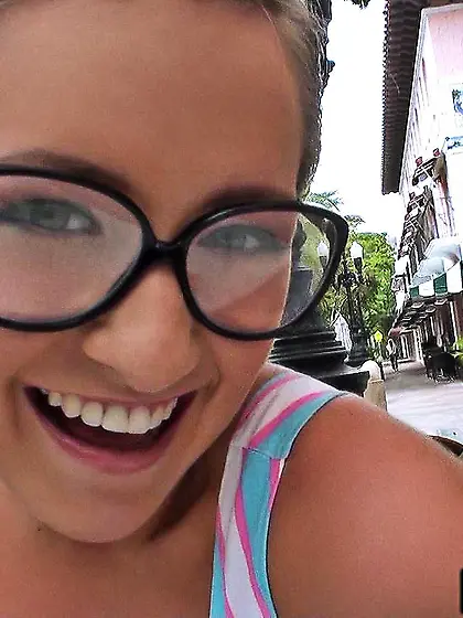 Emo teen Bailey Bae enjoys POV oral sex before sliding her big a