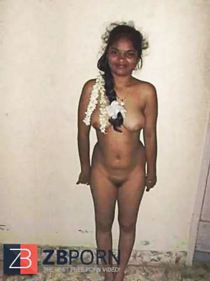 Indian aunty demonstrating