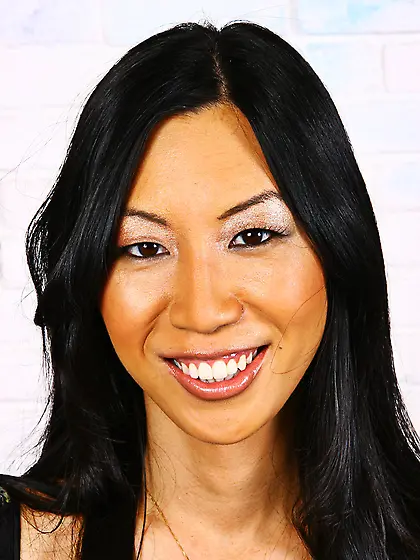 Fit asian babe takes