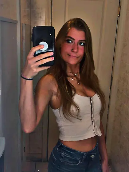 Jenn N looking for nudes can anyone find some