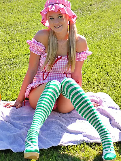 Cute blond babe Alison Angel gets naked and shows her tits and n