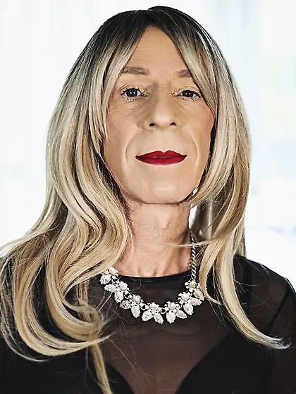 40 Alessia Travestita Rocks Black