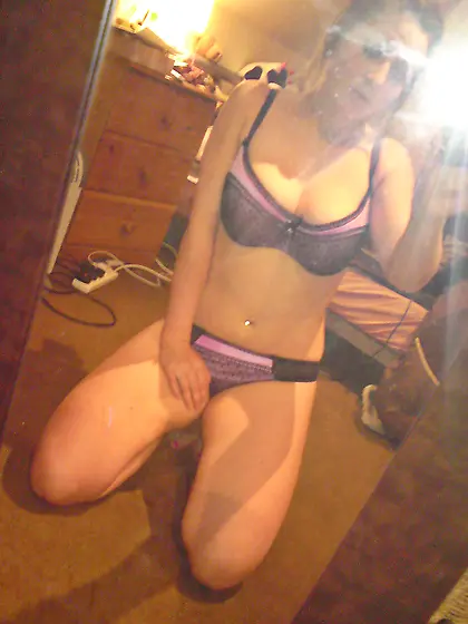 UK British chav slag Amy selfies